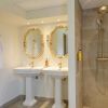 Standard-Suite mit Jacuzzi på Skrøvelev Gods